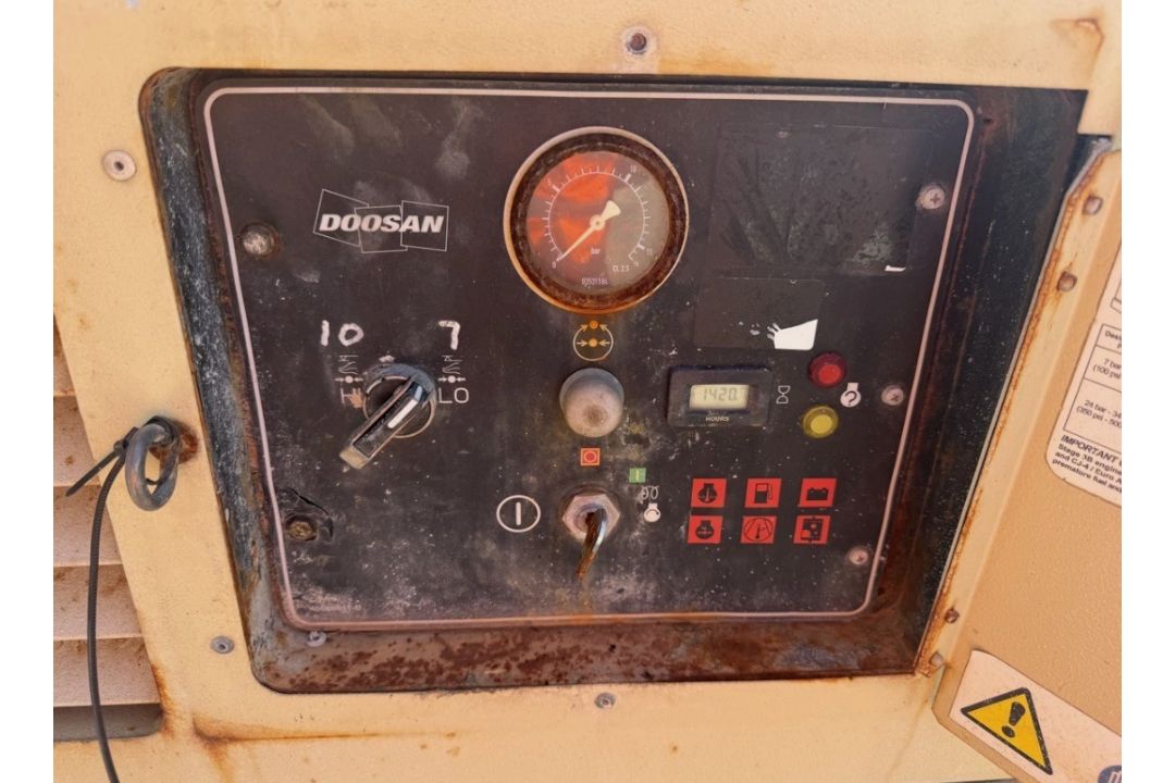 2018 DOOSAN 7/73-10/53 7 M³/MIN COMPRESSOR – 1,420 HOURS - Image 5 of 12