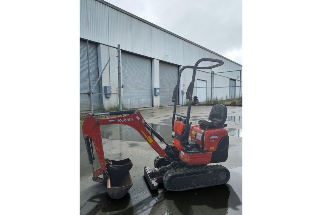2018 KUBOTA KX008-3 MICRO DIGGER – X2 BUCKETS - Image 1 of 11