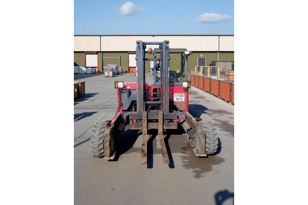 MOFFETT MOUNTY M5 25.4 FORKLIFT – 2016 - Image 12 of 13