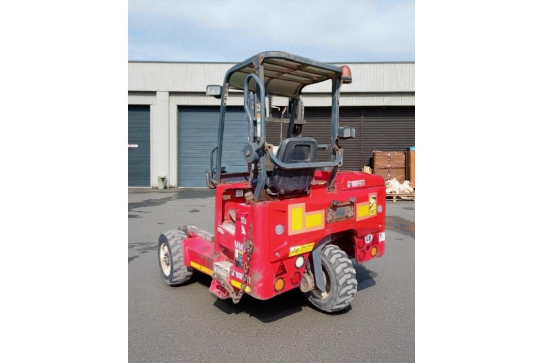 MOFFETT MOUNTY M5 25.4 FORKLIFT – 2016 - Image 8 of 13