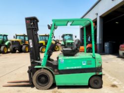 **(INCLUDES CHARGER)** 2011 MITSUBISHI FB30K-PAC ELECTRIC FORKLIFT