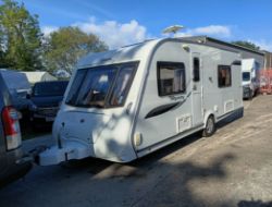 ELDDIS ODYSSEY 540 4-BERTH FIXED BED TOURING CARAVAN >>--NO VAT ON HAMMER--<<
