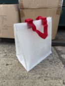 100 X PP WOVEN EVERYDAY TOTE BAGS WITH RED HANDLES
