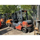 2014 TOYOTA 06-8FD25F 2.5 TON DIESEL FORKLIFT