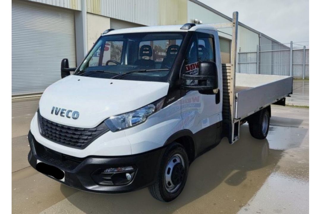 **(ONLY 107K MILEAGE)** 2021 IVECO DAILY 35C14B 2.3 DIESEL MANUAL CHASSIS CAB WHITE - Image 4 of 10