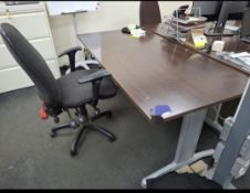 OFFICE DESK COMPUTER CHAIR AND WHITE BOARD ON WHEELS 1X