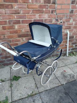 2X SILVER CROSS DOLLS PRAMS
