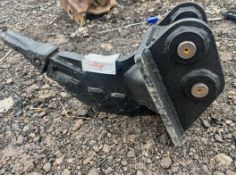 IPPER TOOTH – 30MM PINS – TO SUIT MINI EXCAVATOR / DIGGER