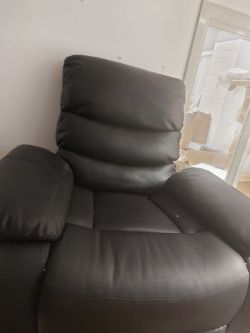 BLACK LEATHER RECLINER CHAIR MANUAL NO BOX