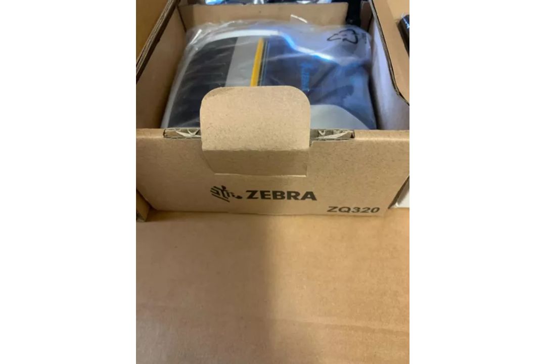 NEW UNUSED ZEBRA ZQ320 MOBILE PRINTER - BLUETOOTH, WITH BATTERY RRT £400+ - Image 1 of 3