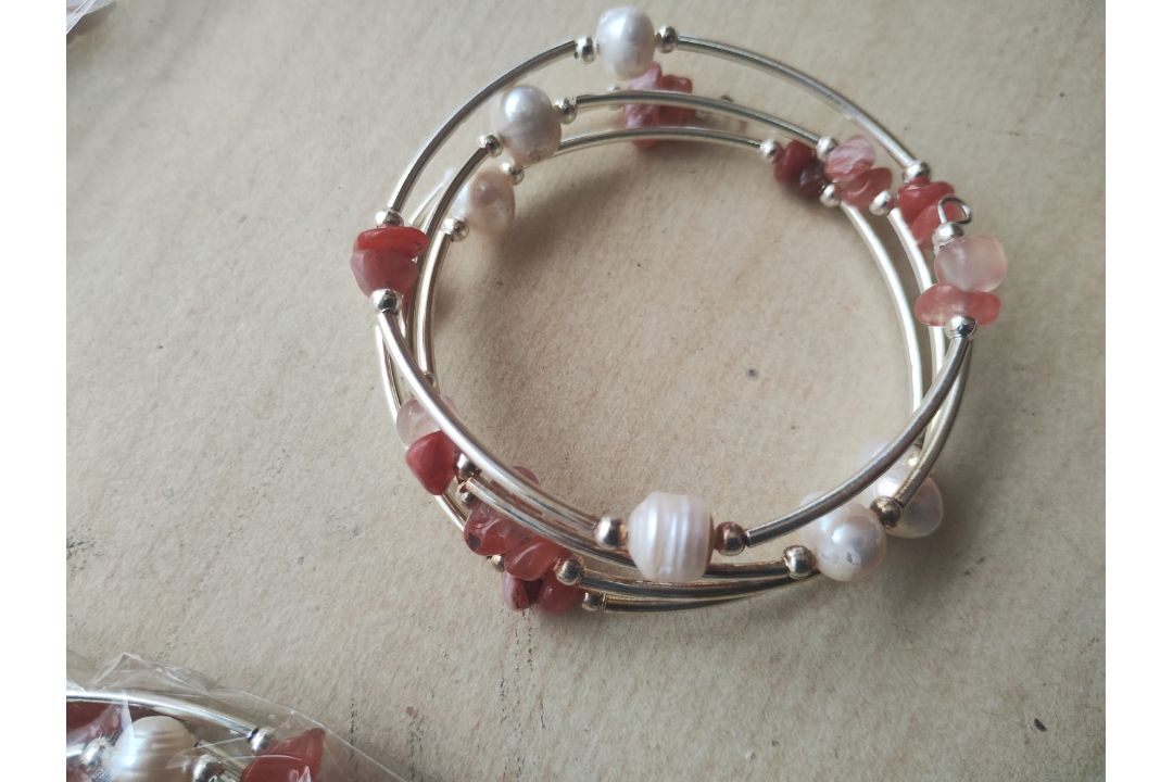 CARNELIAN + PEARL GEMSTONE CRYSTAL WRAP AROUND BANGLES SS - ORIGINAL PACKAGING - JOBLOT OF 7 - Image 2 of 5