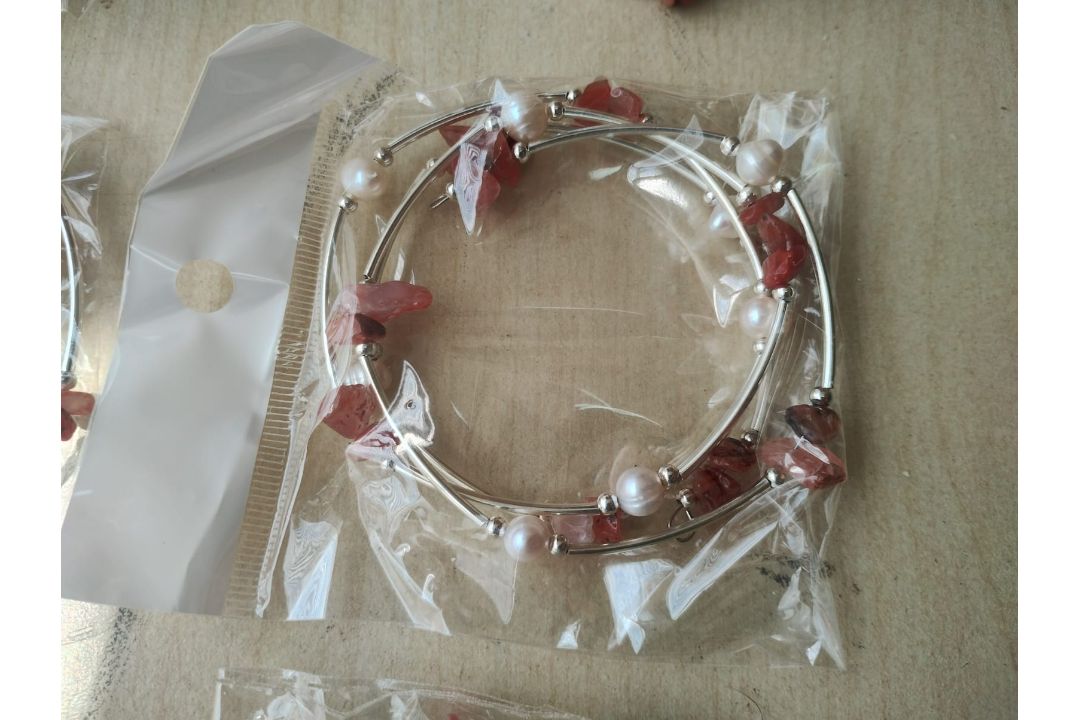 CARNELIAN + PEARL GEMSTONE CRYSTAL WRAP AROUND BANGLES SS - ORIGINAL PACKAGING - JOBLOT OF 7 - Image 4 of 5