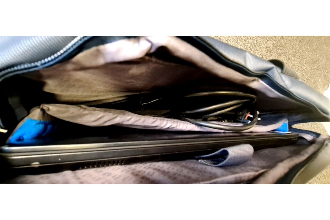 10 X FORWARD KNOX 15.6" TOPLOADER LAPTOP BAGS - GREY & BLUE - Image 4 of 7