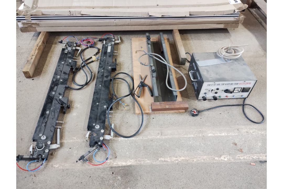 CR CLARKE HOT WIRE STRIP HEATER SET UP 900-1250W - EVERYTHING YOU SEE - Image 4 of 11