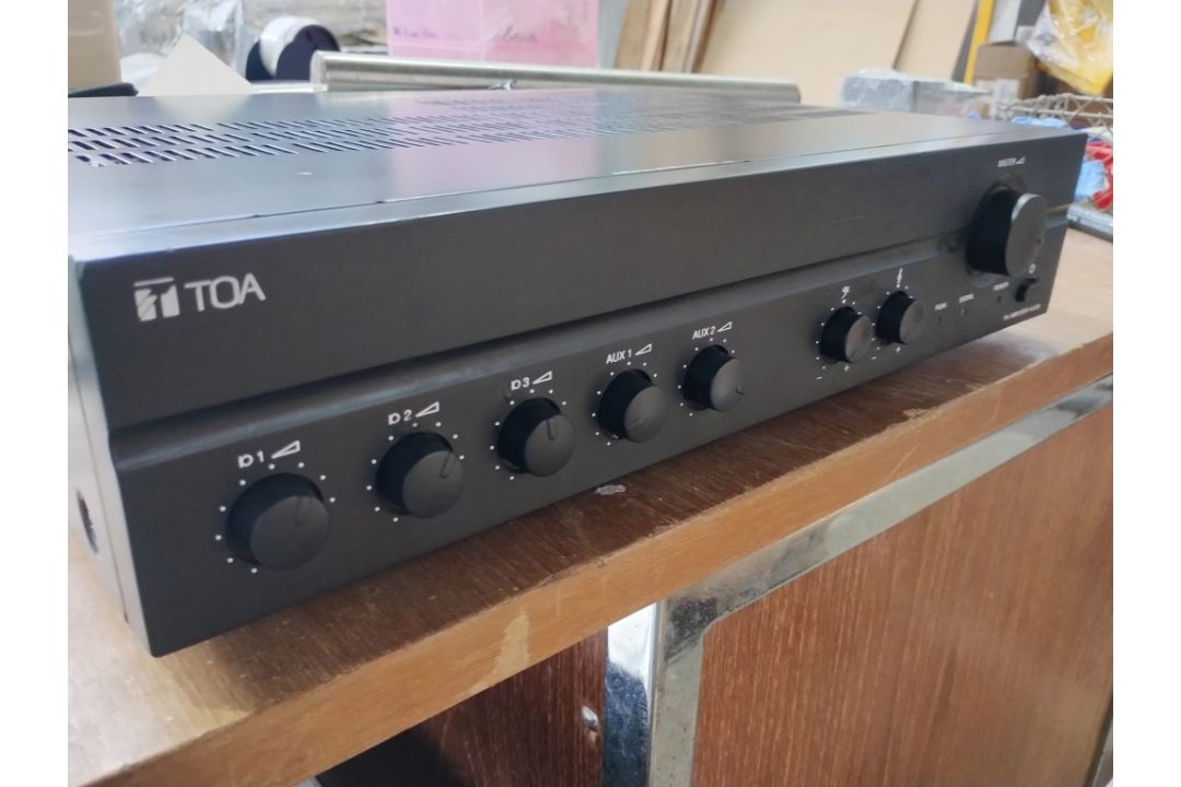 TOA A-2120DD DIGITAL 100V LINE MIXER AMPLIFIER 120W COMMERCIAL PA 3 MIC 2 AUX - Image 2 of 7