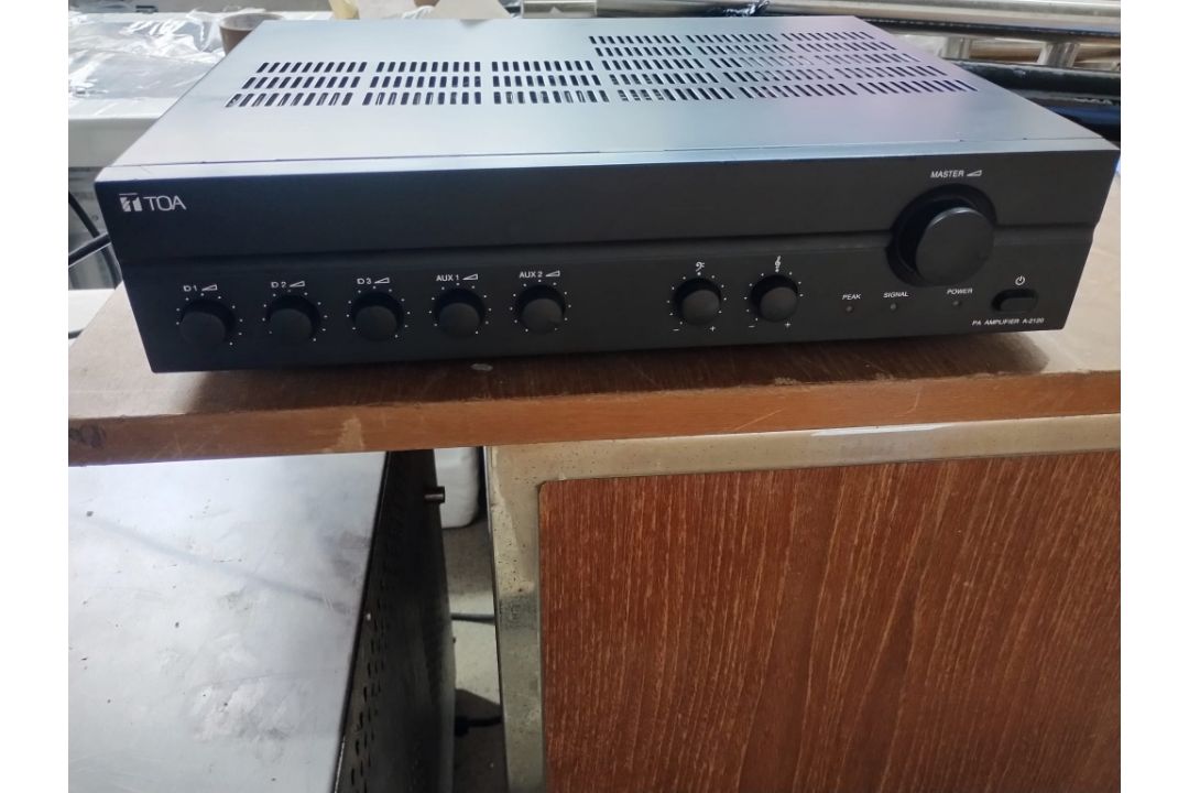 TOA A-2120DD DIGITAL 100V LINE MIXER AMPLIFIER 120W COMMERCIAL PA 3 MIC 2 AUX - Image 6 of 7