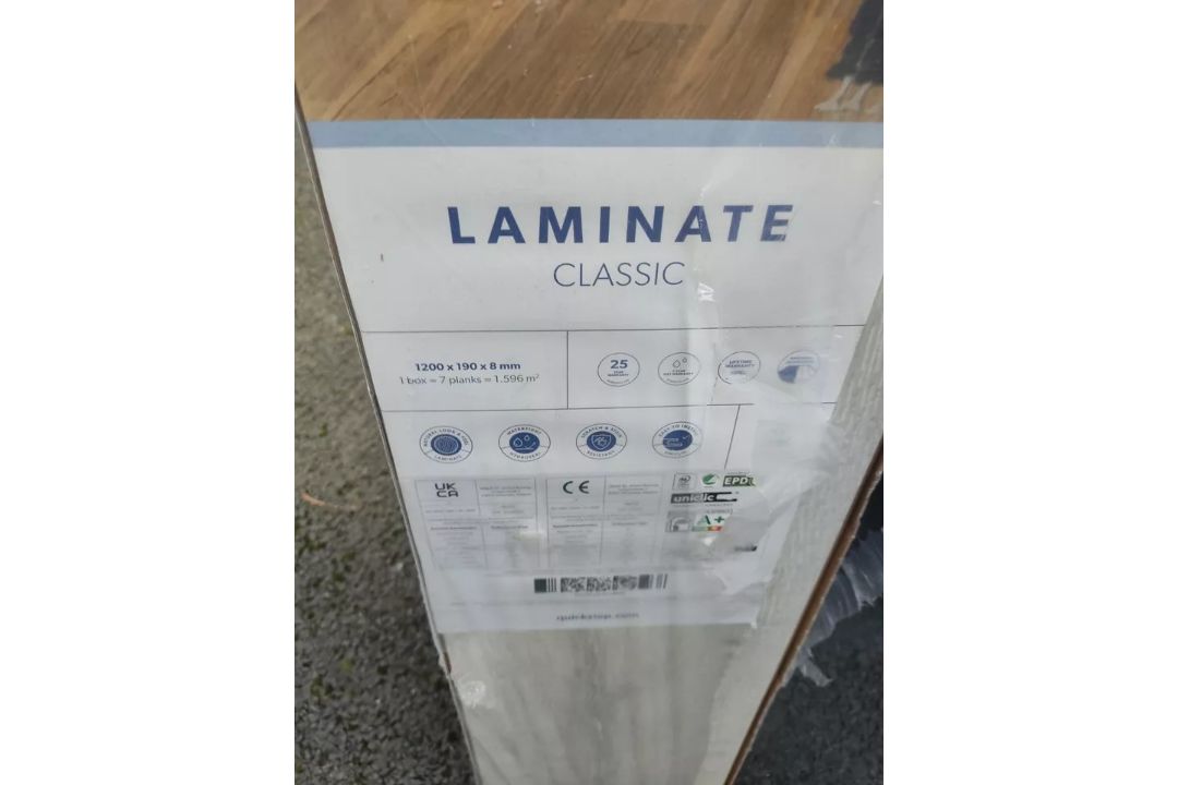 MIX PALLET QUICKSTEP LAMINATE FLOORING WITH SCRATCH GUARD CREO 3176 NEW - Image 2 of 2