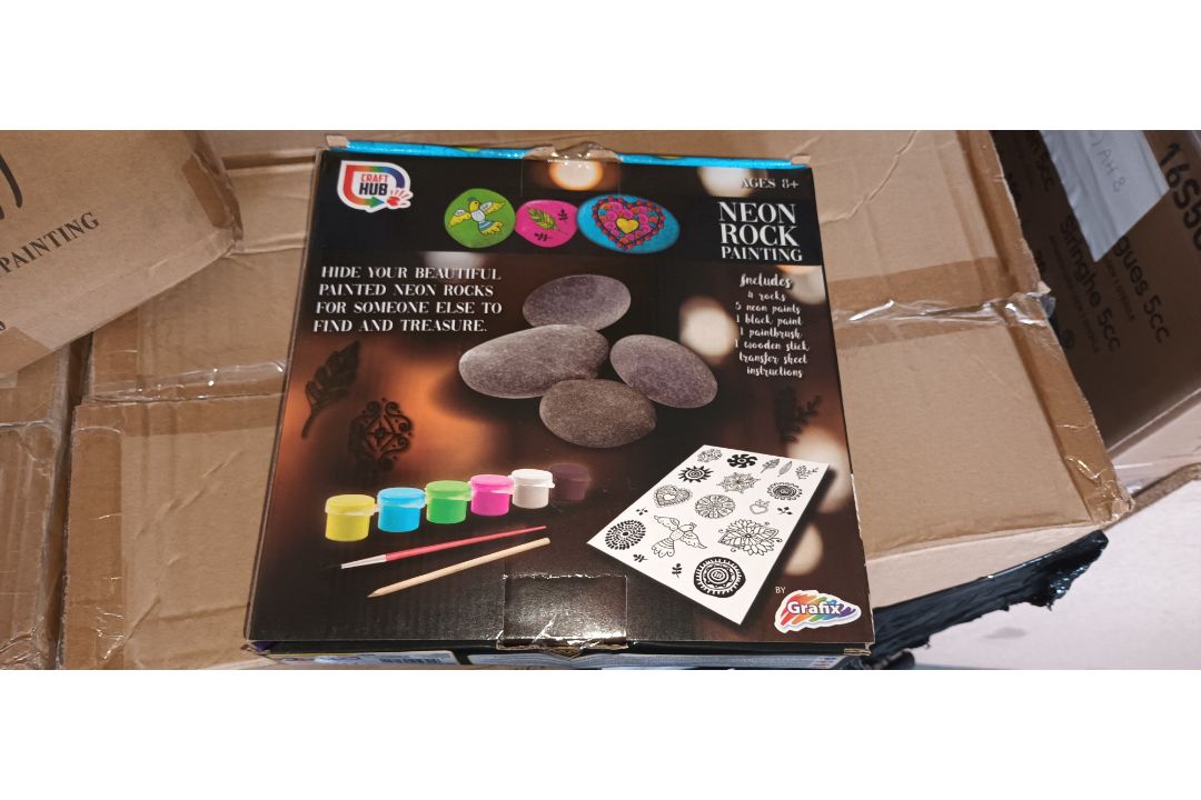 24 X PAINT YOUR OWN GARDEN ROCKS SET KIT CHILDRENS KIDS CREATIVE LEARNING ART PEBBLE - Image 2 of 2