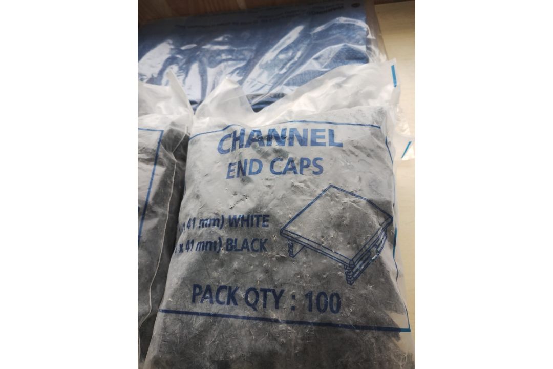 CHANNEL - END CAPS BLACK - 41 X 41MM PACKS OR 100 - JOBLOT OF 4 - Image 1 of 3