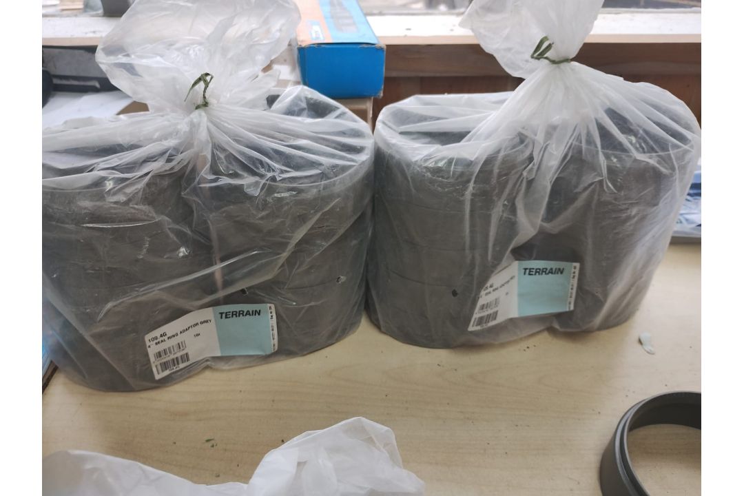 TERRAIN 109.4 4" SEAL RING ADAPTOR GREY - JOBLOT OF 28 NEW - Image 2 of 6