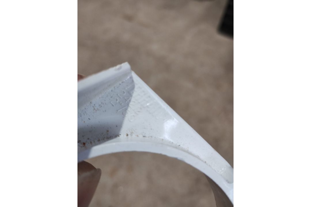 TERRAIN -50MM 2" PIPE CLIPS FITTING 142.2G - WHITE POLYPIPE - JOBLOT OF 136 - NEW - Image 1 of 2