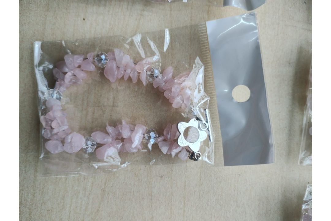 ROSE QUARTZ CRYSTAL CHIP FLOWER TOGGLE CLASP BRACELETS - JOBLOT OF 10 - BRAND NEW - Image 1 of 3