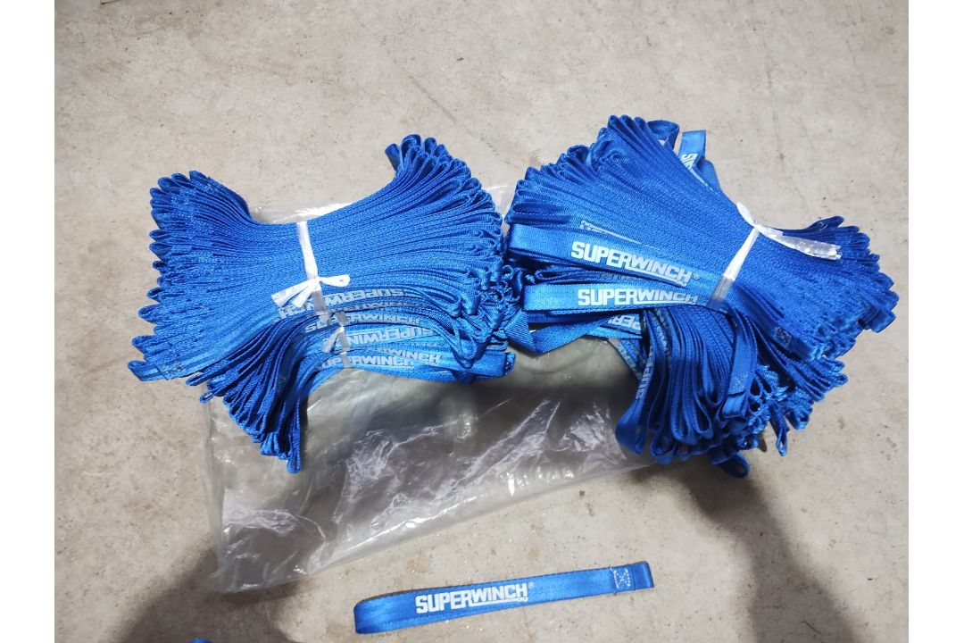 JOBLOT OF 450 - SUPERWINCH ELECTRIC BLUE GRAB STRAP - BRANDED - 265 L OVERALL - Image 6 of 7