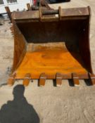 5FT DIGGING BUCKET – 80MM PINS
