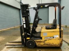 **(INCLUDES CHARGER)** 2003 CAT LIFT TRUCKS EP16KT CAPACITY: 1,600 KG