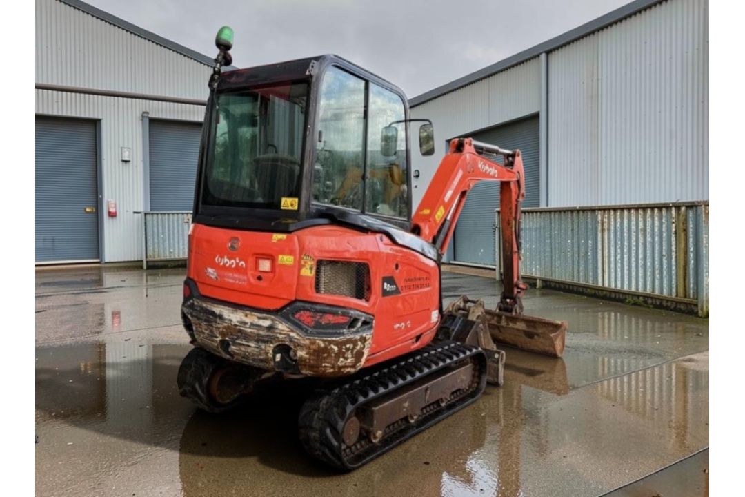 2020 KUBOTA KX027-4 2.7 TONNE MINI EXCAVATOR - Image 3 of 16