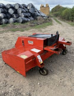 SUTTON ROAD TELEHANDLER SWEEPER BRUSH