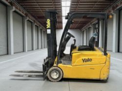 **(INCLUDES CHARGER)** 2012 YALE ELECTRIC FORKLIFT ERP18VT SIDE SHIFT