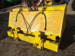 TIP TOE BUCKET ATTACHMENT