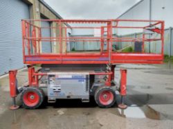 2011 SKYJACK SJ6832 SCISSOR LIFT ACCESS PLATFORM