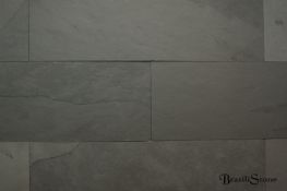 25.26M2 - BRAZILIAN GREY/GREEN SLATE STRIPS - RRP 600.00