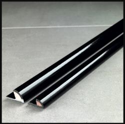 413 X BLACK ULTRA SHINE 9MM R.E. TRIM LENGTH 2.44M
