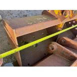 HEAVY DUTY EXCAVATOR DIGGING BUCKET – PIN FIT – STOCK 354089