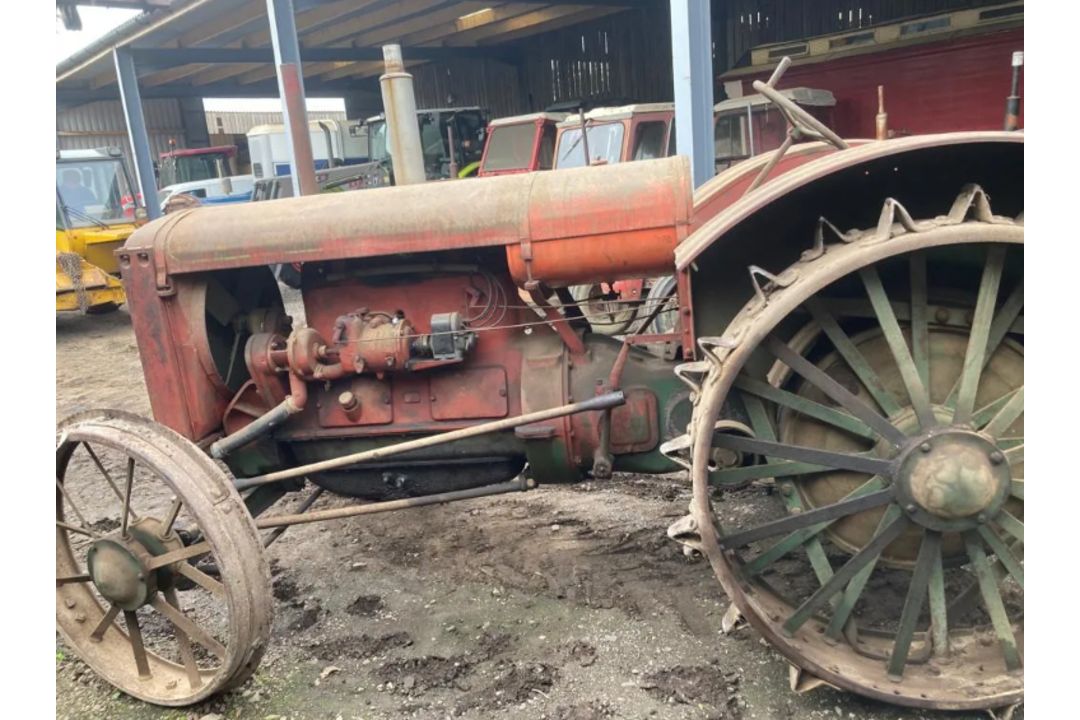 ALLIS CHALMERS 20-35 4-CYLINDER TRACTOR - Image 16 of 17
