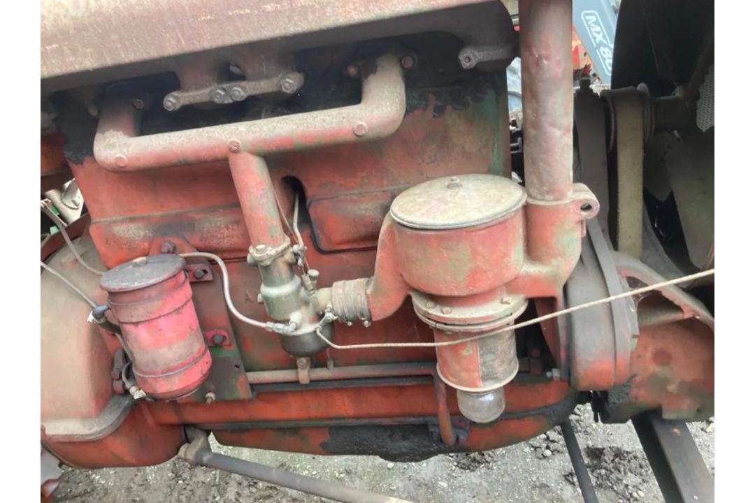 ALLIS CHALMERS 20-35 4-CYLINDER TRACTOR - Image 8 of 17