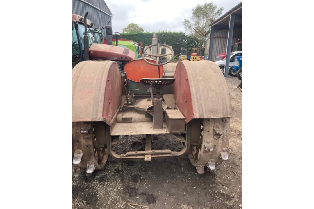 ALLIS CHALMERS 20-35 4-CYLINDER TRACTOR - Image 4 of 17
