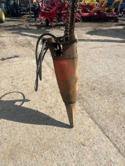 HYDRAULIC BREAKER ATTACHMENT FOR EXCAVATOR