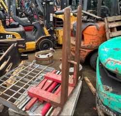 2020 DURWEN UVP25 FORK ATTACHMENT