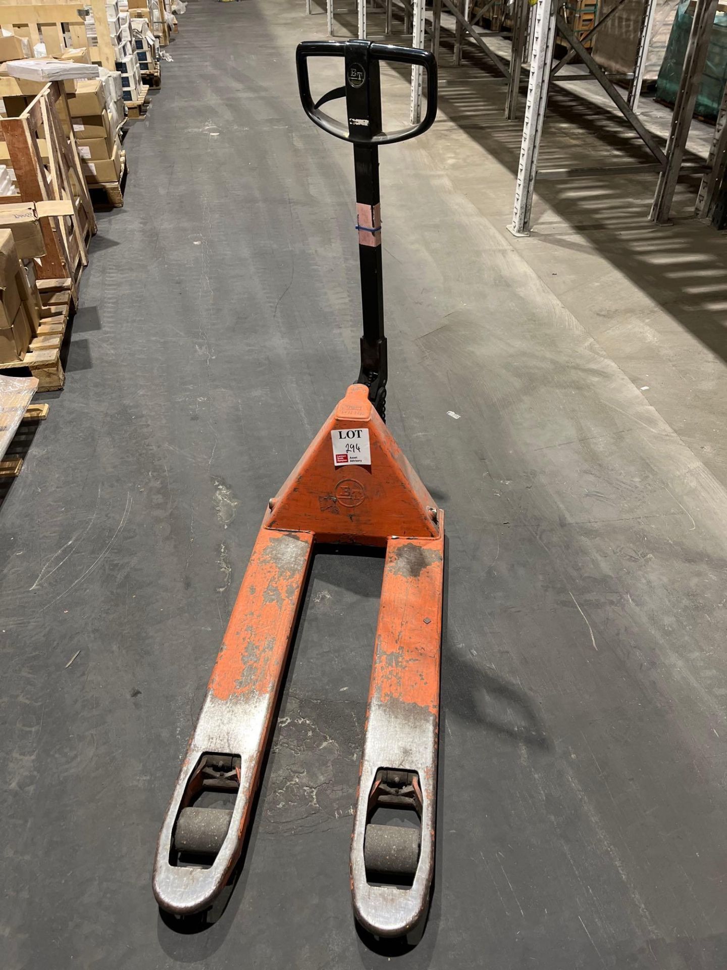 BT 2300kg manual pallet truck