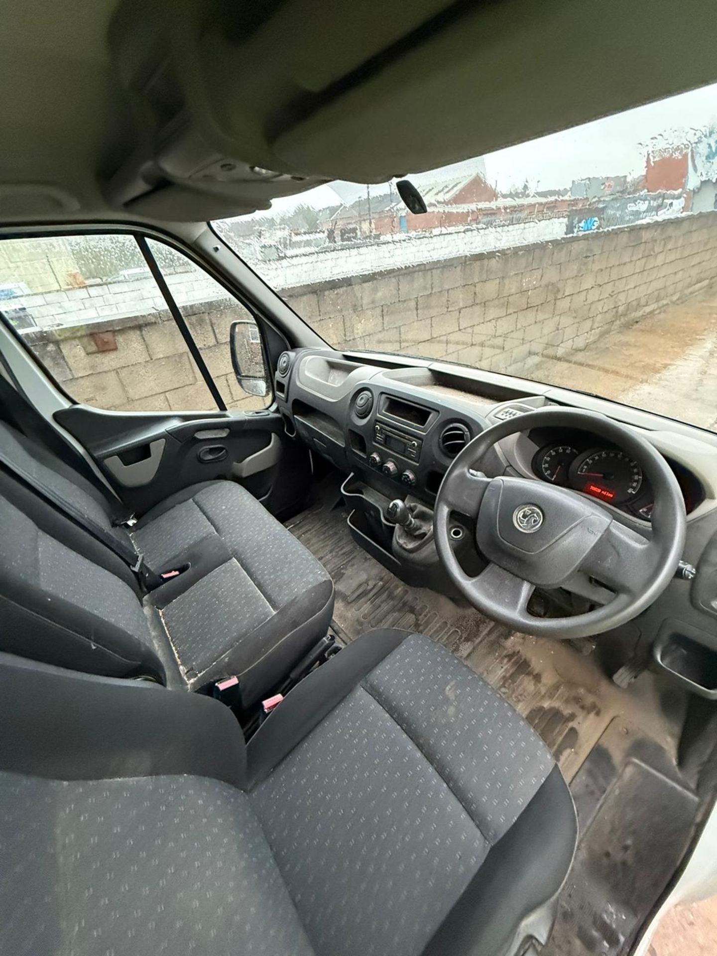 Vauxhall Movano 35 L3 2.3 CDTI H2 panel van (2013) - Image 8 of 9