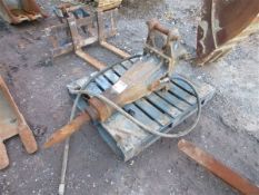 Unbranded hydraulic breaker excavator attachment Please note; This LOT is located at Roadform House,