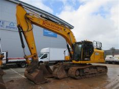 JCB 220 XLC 22-tonne tracked excavator SN: JCBA220MJN2874526 Hours: C. 3653.9 YOM: 2022 Please note;