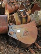One JCB & one Strikland excavator bucket JCB; Pin diameter: 80mm Pin gap: 310mm Pin center: 530mm