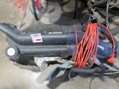 Spear & Jackson BV3000 leaf blower, 240v