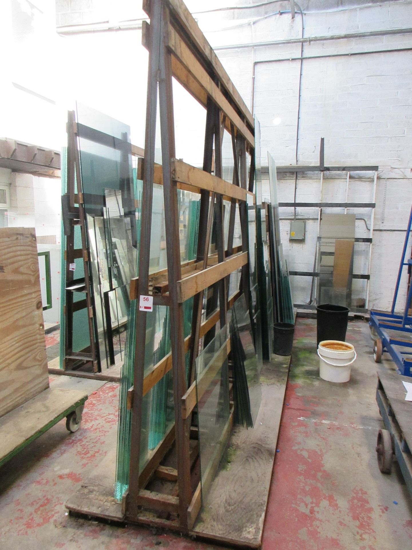 Static metal frame double sided glass rack, 3100 x 1000 x H:2600mm