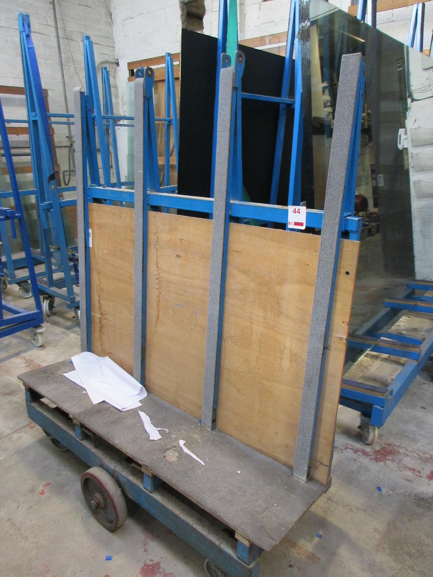 Mobile metal frame single sided glass rack, 1400 x 600 x H: 2100mm